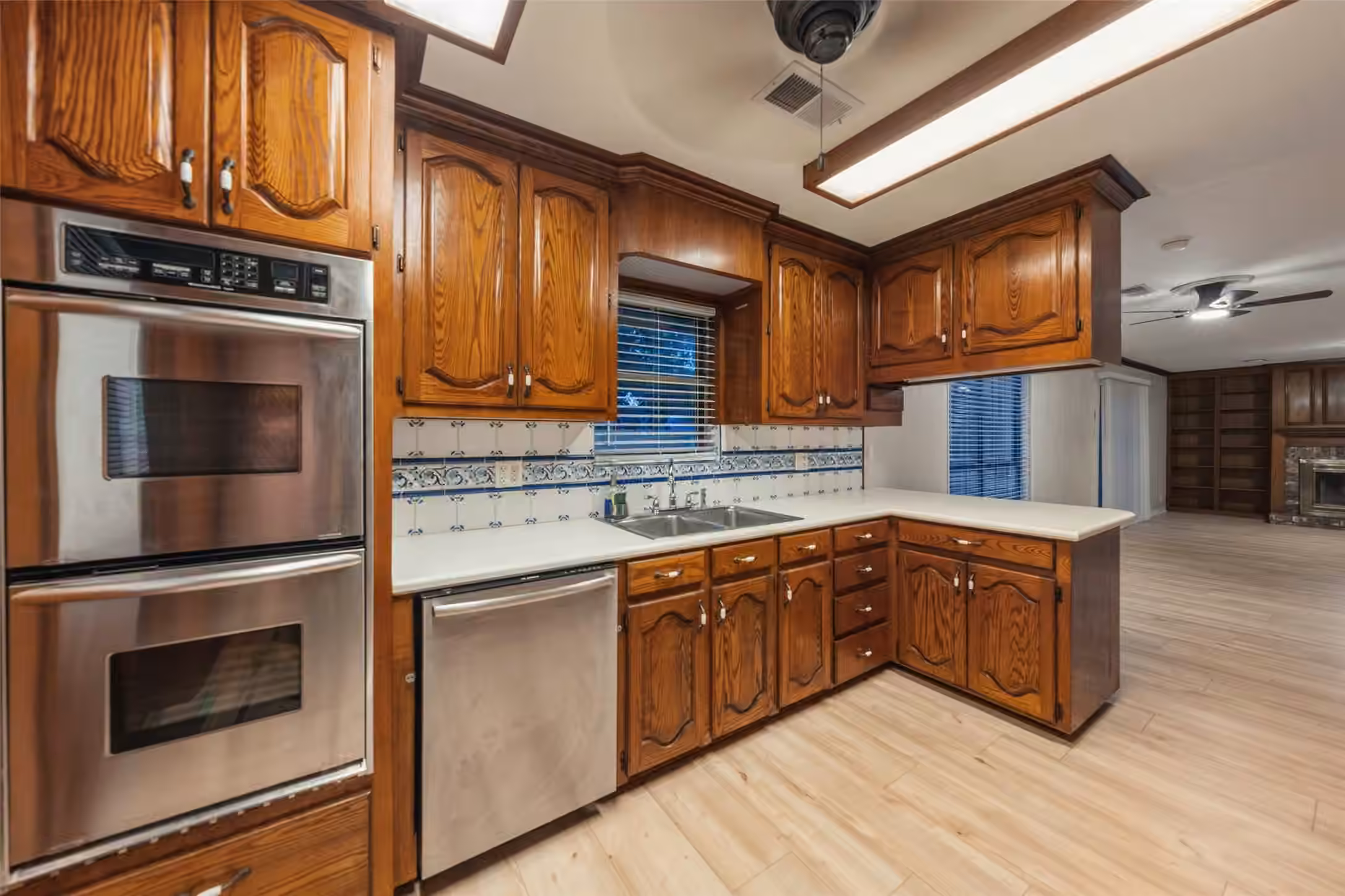 Photo 4 of 2907 Dewberry Lane, Pasadena, TX