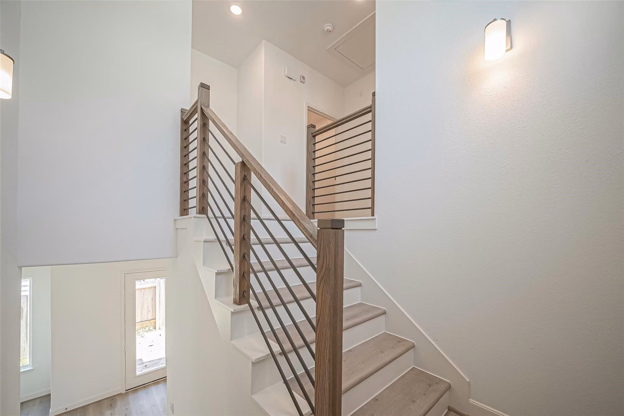 Photo 7 of 8919 Grovner Place, Houston, TX
