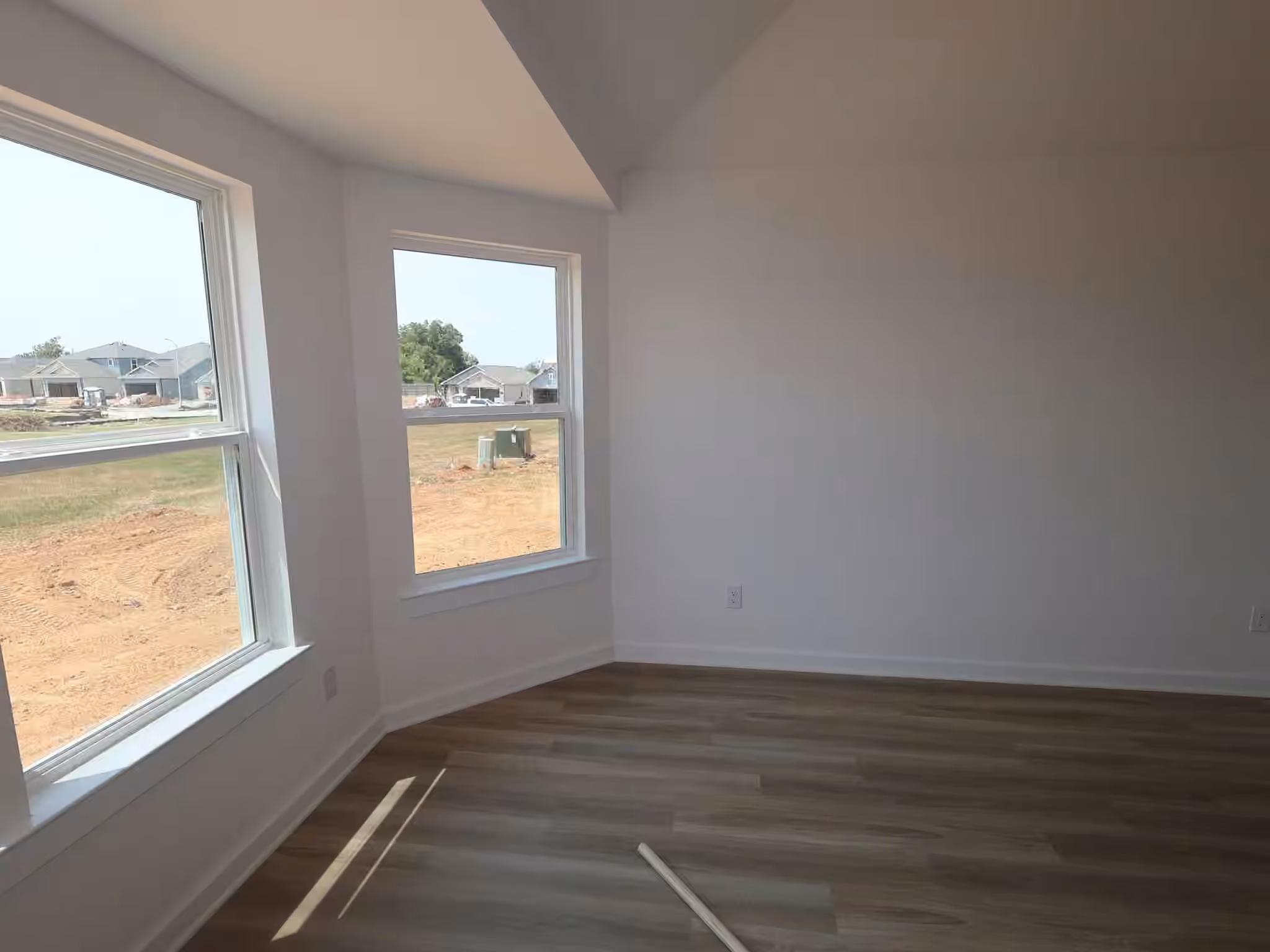 Photo 4 of 32535 Midsummer Drive, Fulshear, TX