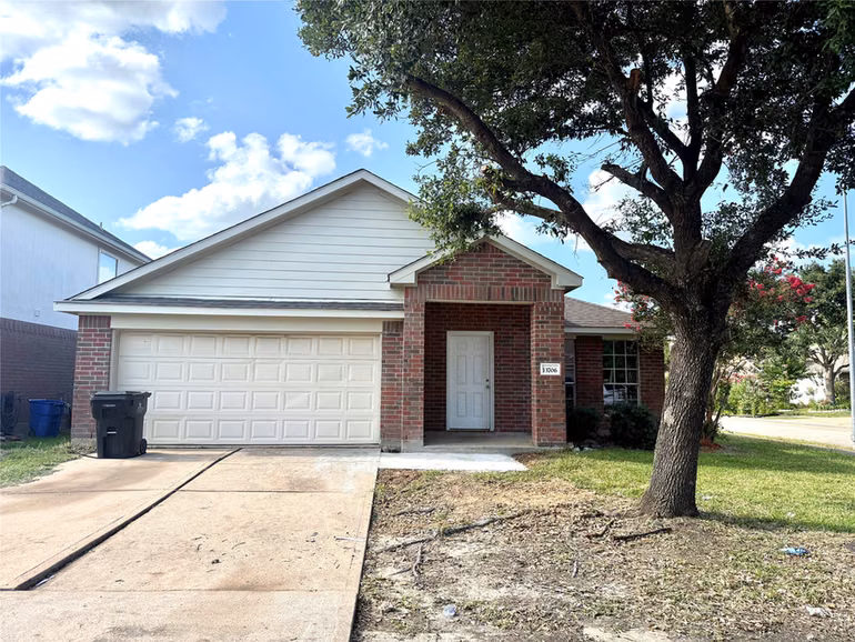 Photo of 13706 Audra Lane, Houston, TX