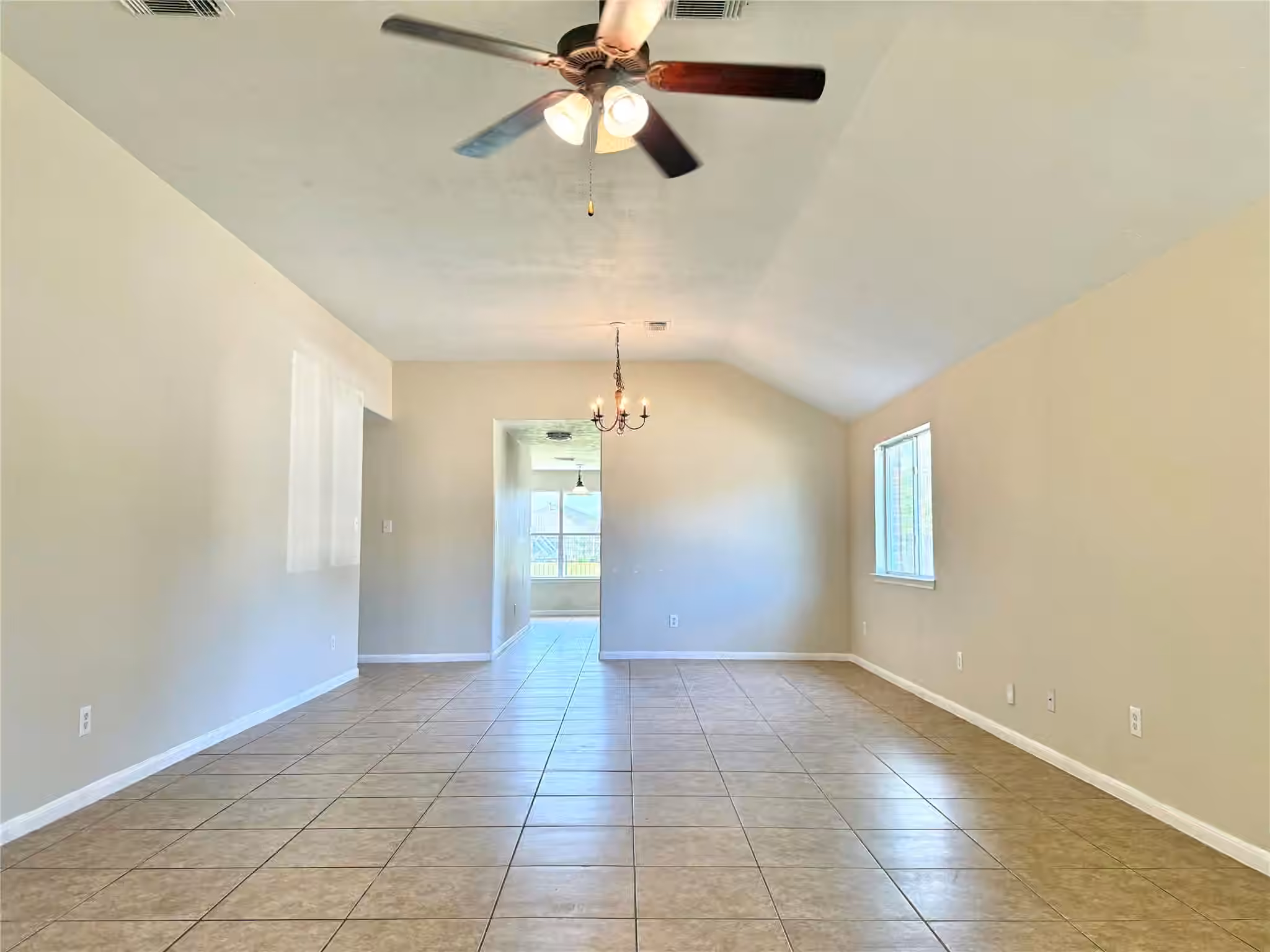 Photo 4 of 13706 Audra Lane, Houston, TX