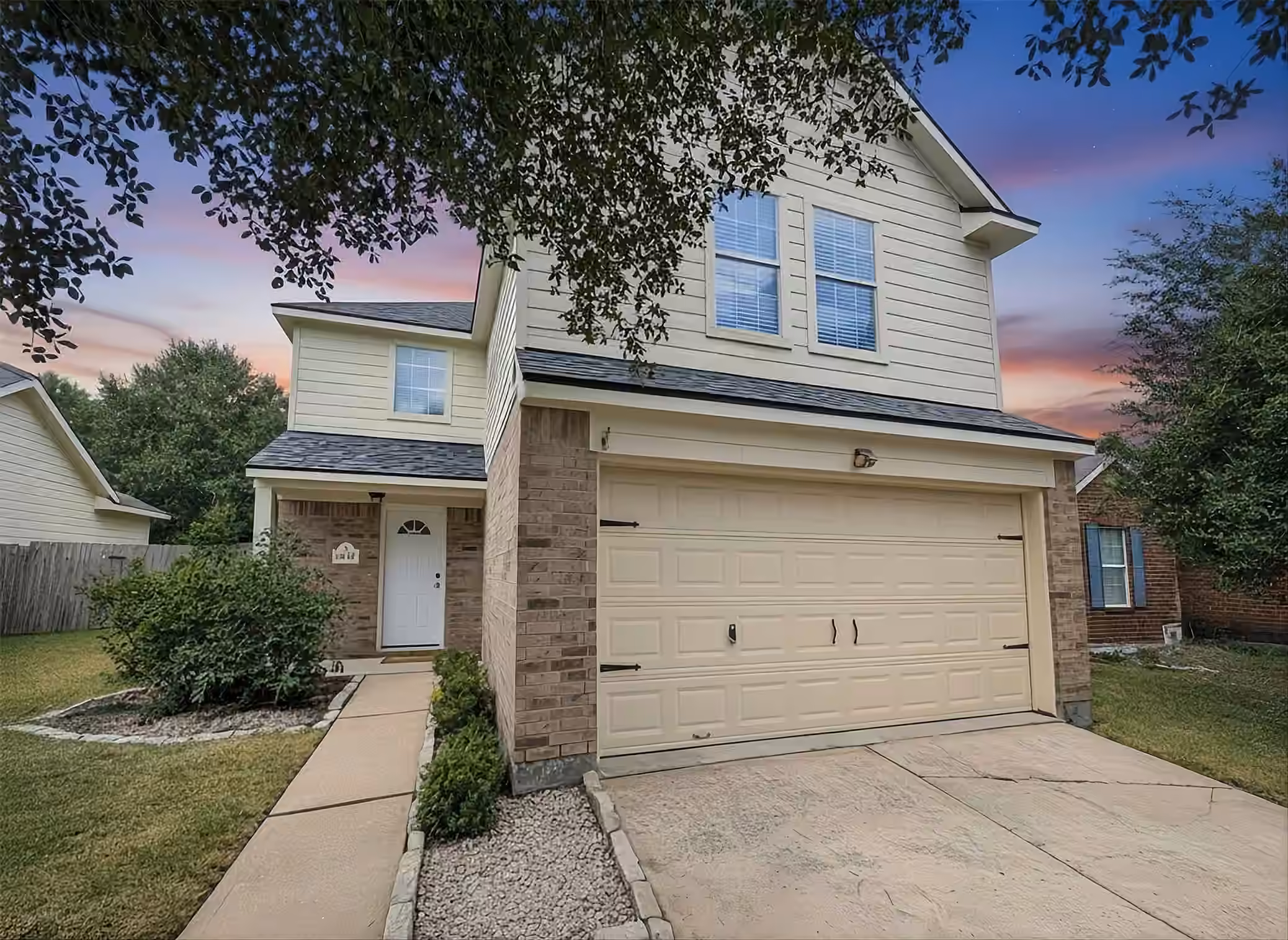 Photo 2 of 2019 Briar Grove Drive, Conroe, TX