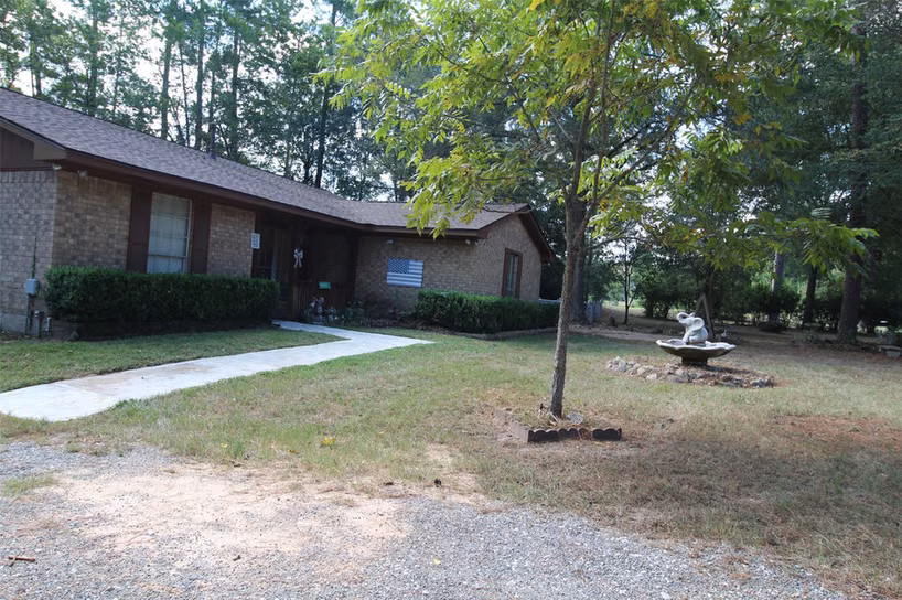 Photo 3 of 26482 Lakeview Drive, Hockley, TX