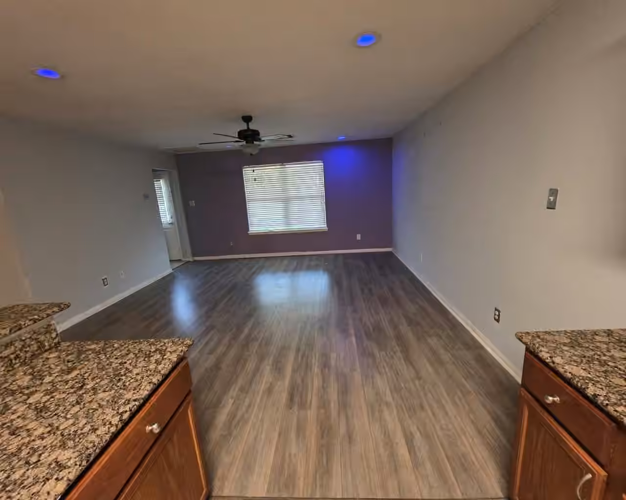 Photo 3 of 9811 Garnet Falls Drive, Rosharon, TX