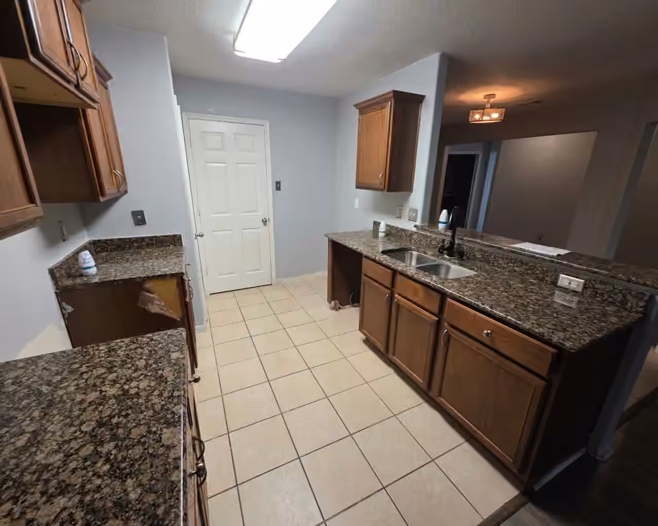 Photo 6 of 9811 Garnet Falls Drive, Rosharon, TX