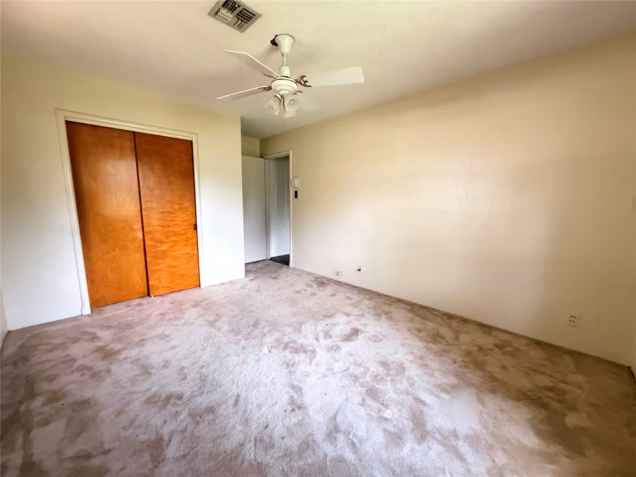 Photo 7 of 504 Dwinnell Street, Baytown, TX