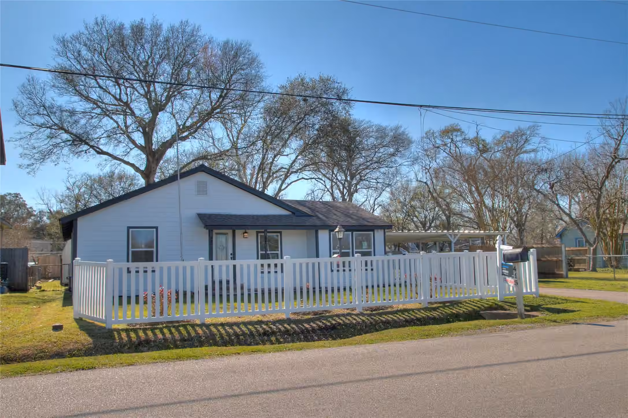 Photo 2 of 415 Perkins Avenue, League City, TX