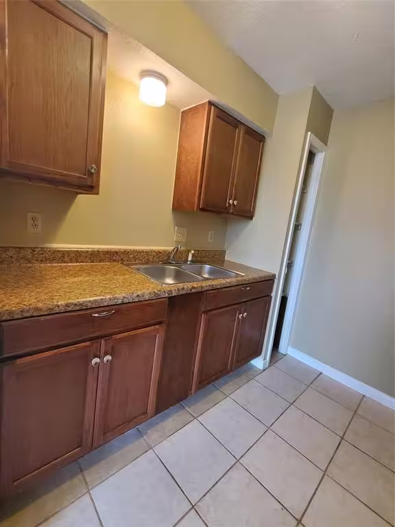 Photo 4 of 7400 Bissonnet Street 1623, Houston, TX