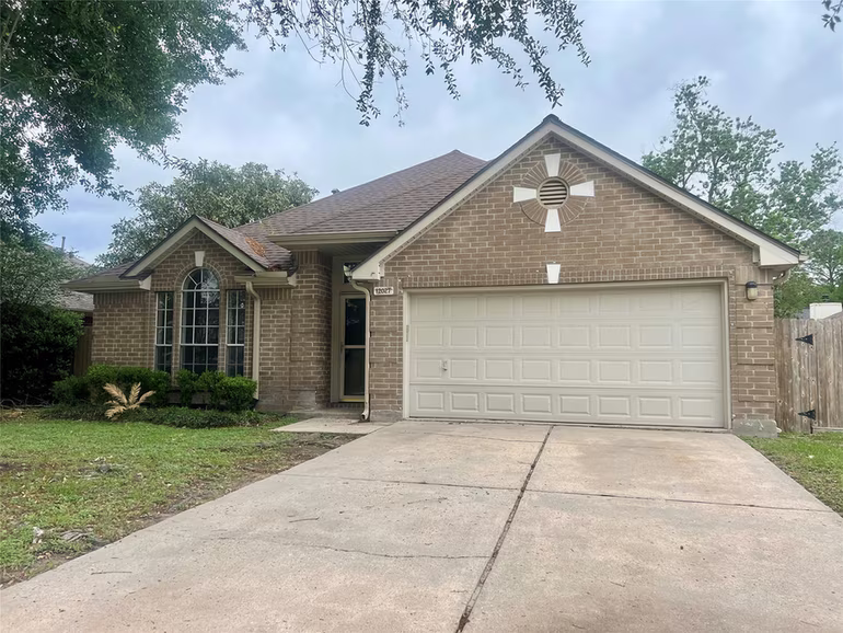 Photo of 12027 Kleinmeadow Drive Drive, Houston, TX 77066