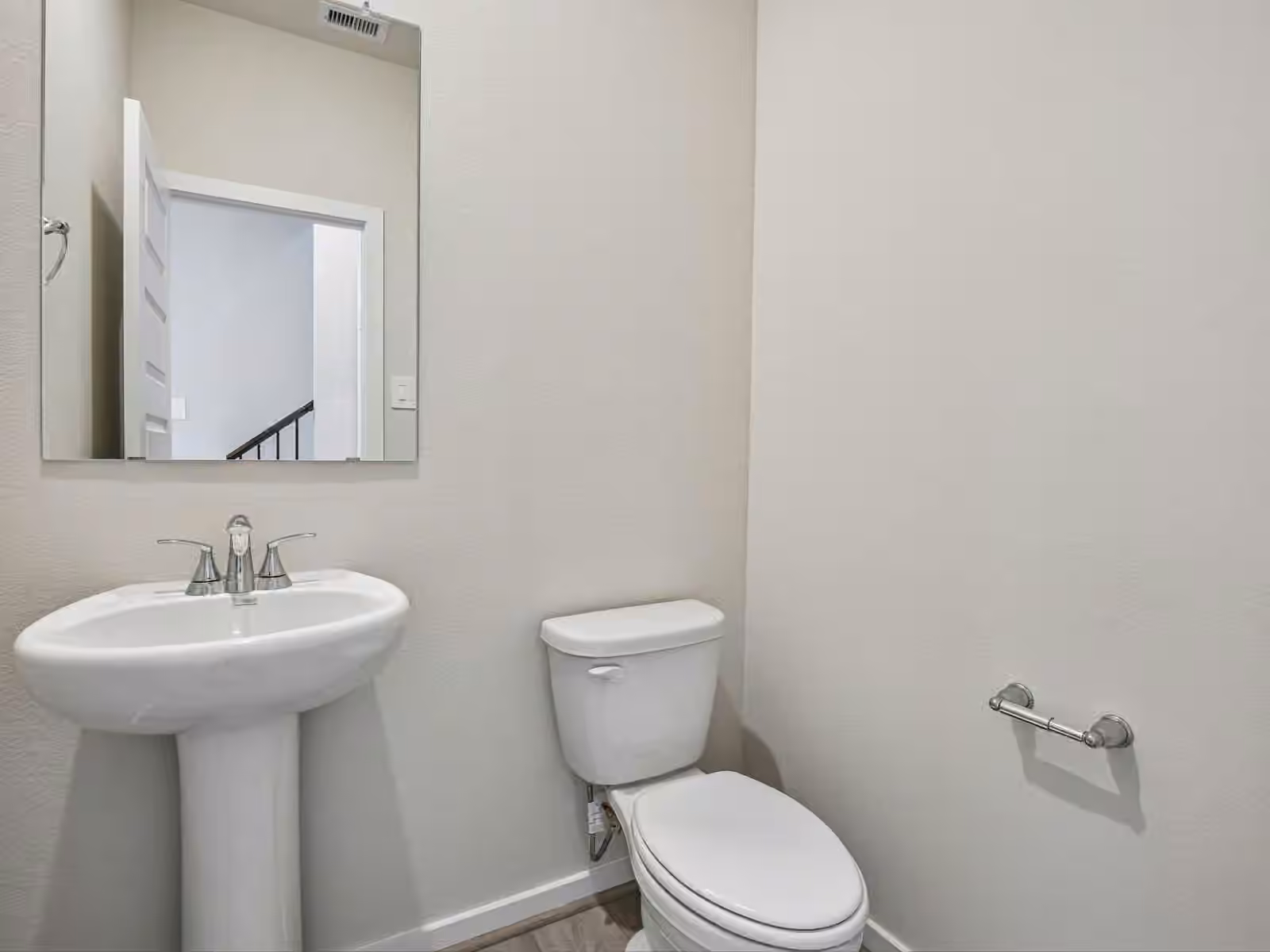 Photo 3 of 6328 Sapphire Ocean Drive, Houston, TX