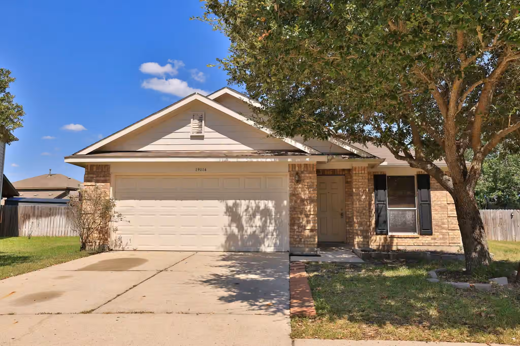 Photo of 19114 Hemington Circle, Tomball, TX