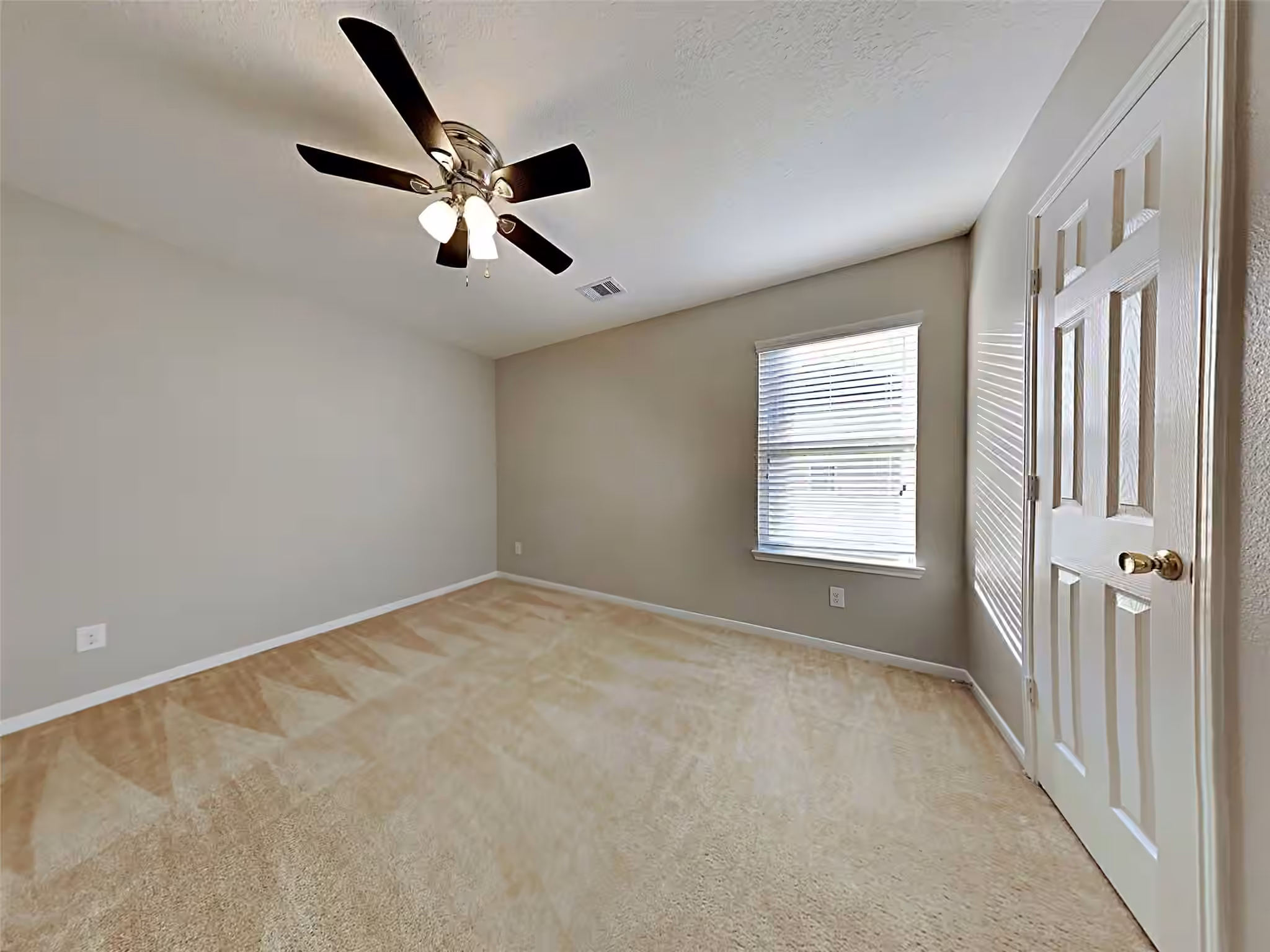 Photo 2 of 17814 Deep Shade Court, Humble, TX