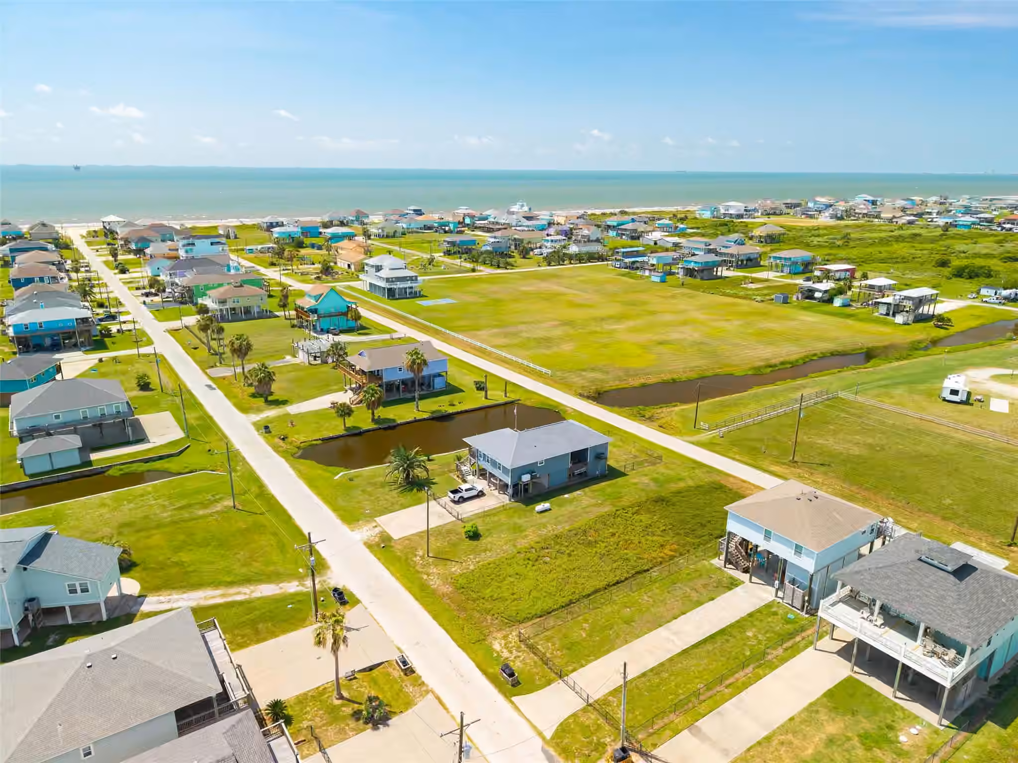 Photo 6 of 955 Townsend Drive, Crystal Beach, TX