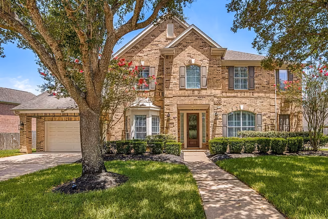 Photo 4 of 25610 Wildbrook Crossing Lane, Katy, TX