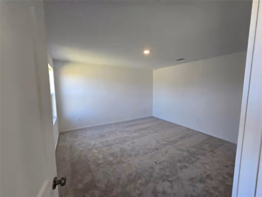 Photo 7 of 658 Maria Elena Way, Cleveland, TX