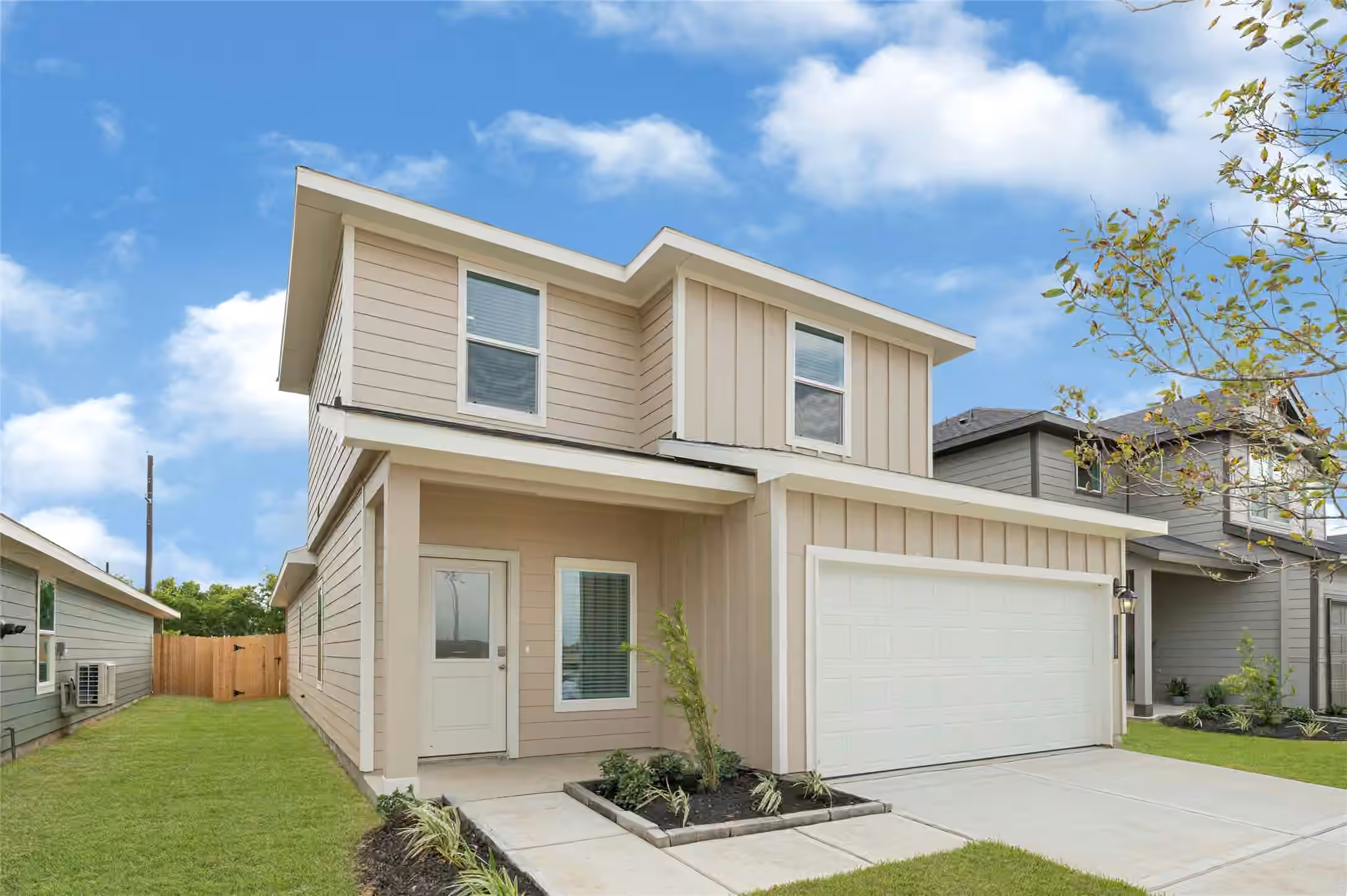 Photo 2 of 6714 Canyon Breeze Drive, Rosenberg, TX