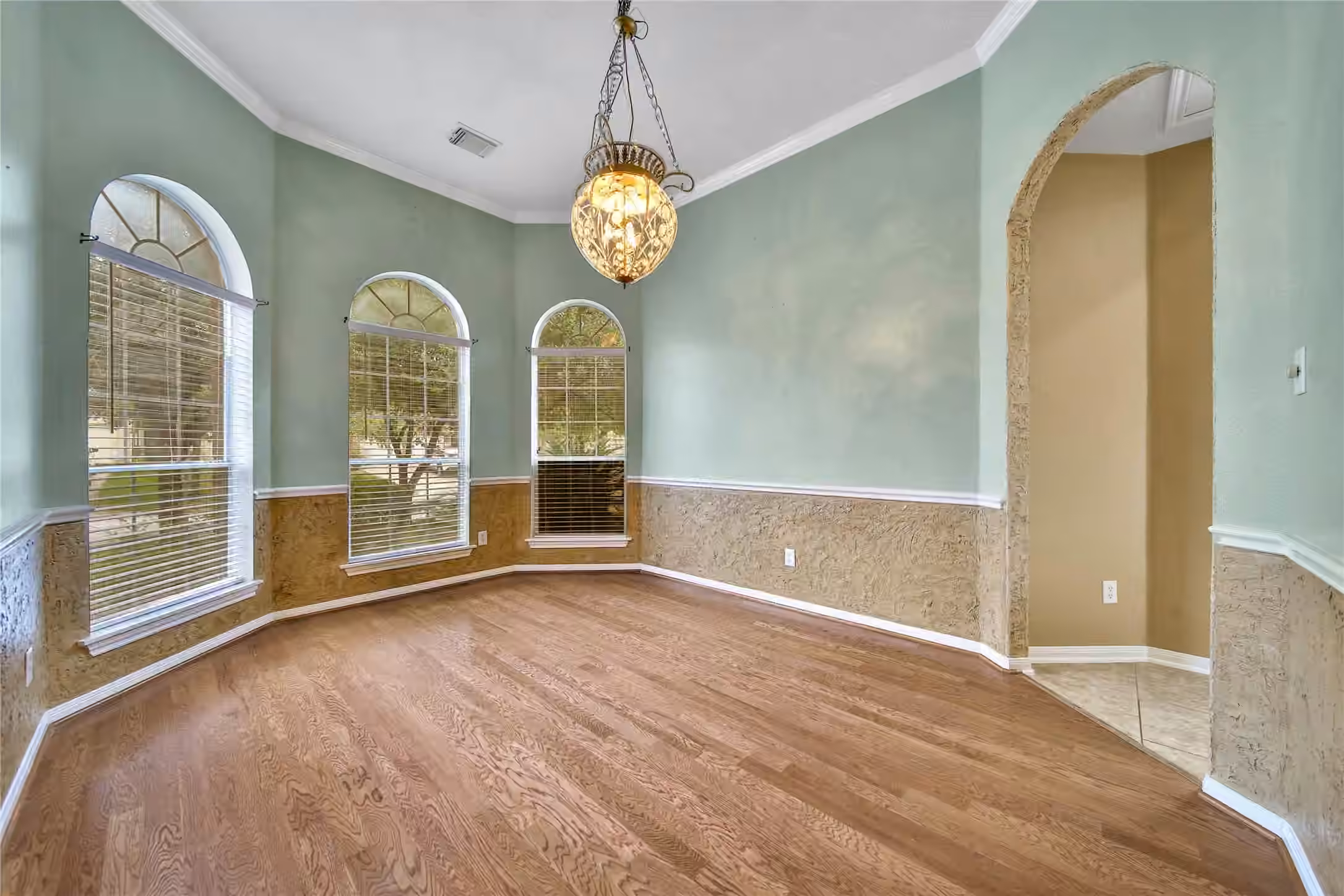 Photo 5 of 20790 Kenswick Park Drive, Porter, TX