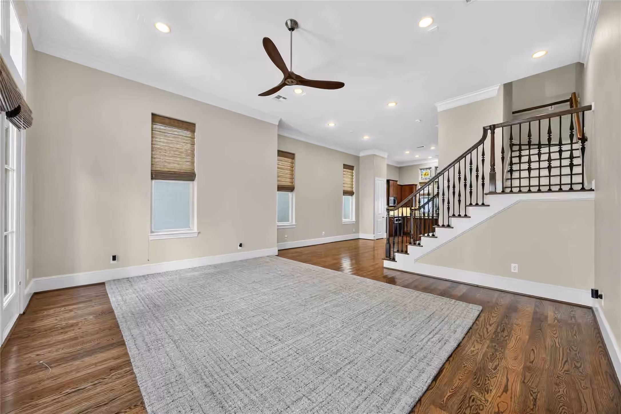 Photo 5 of 5723 Arabelle Lake, Houston, TX