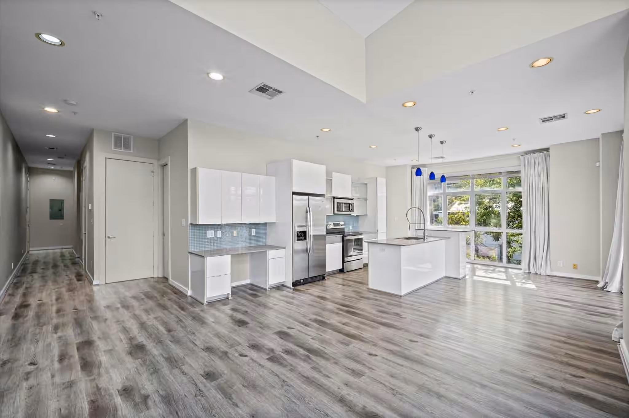 Photo 5 of 207 Pierce Street 305, Houston, TX