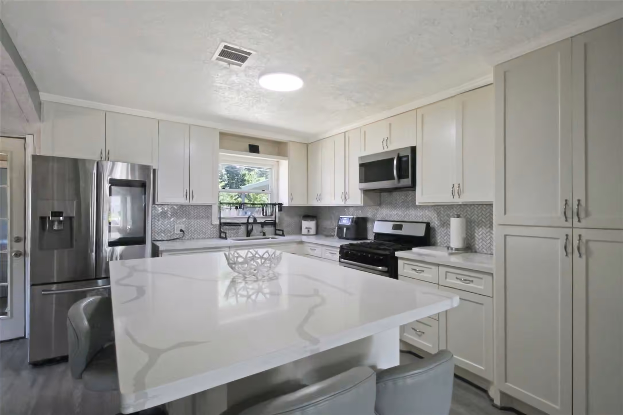Photo of 306 W Houston Avenue, Pasadena, TX