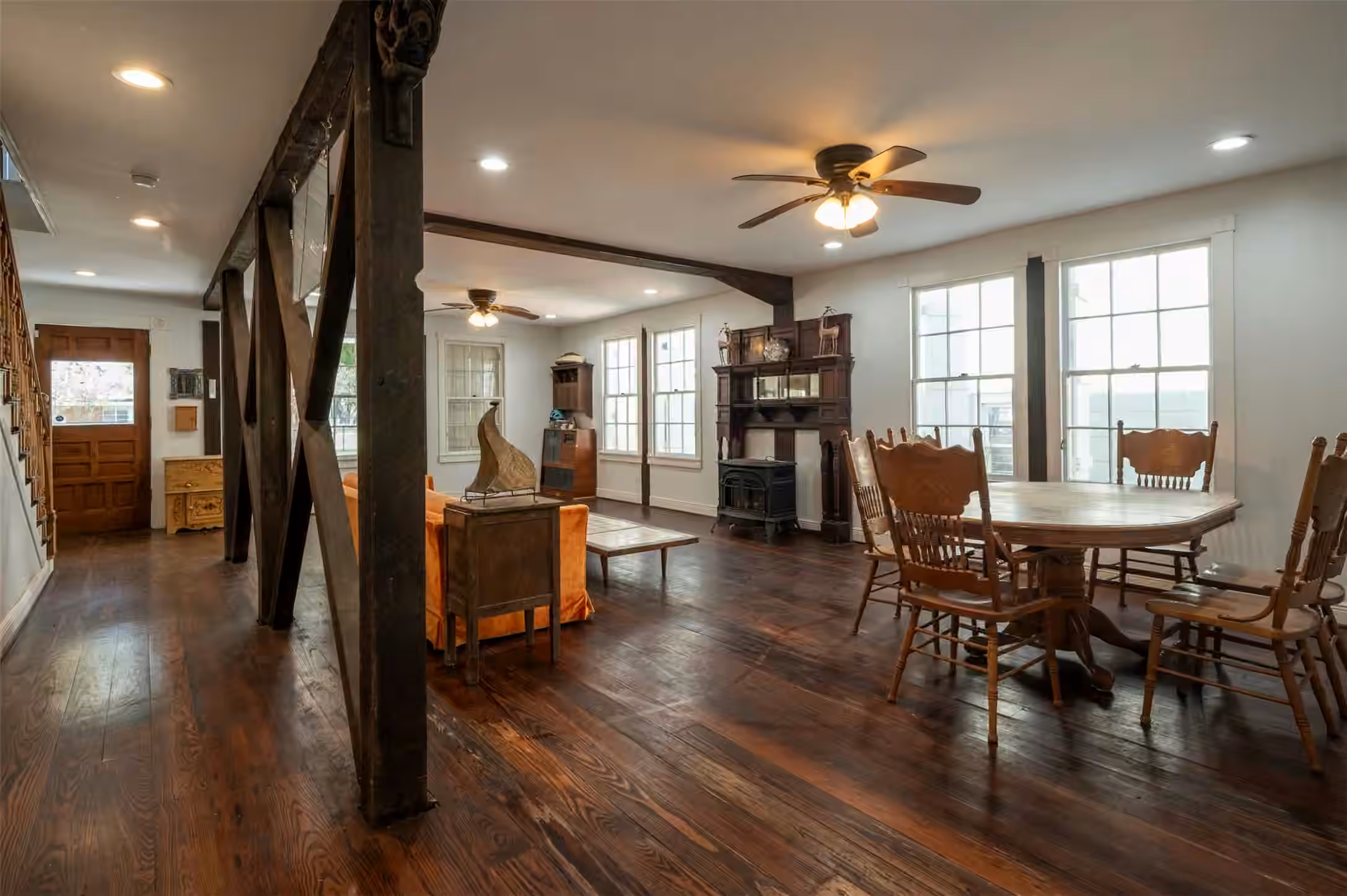 Photo 5 of 2622 Ursuline Street, Galveston, TX