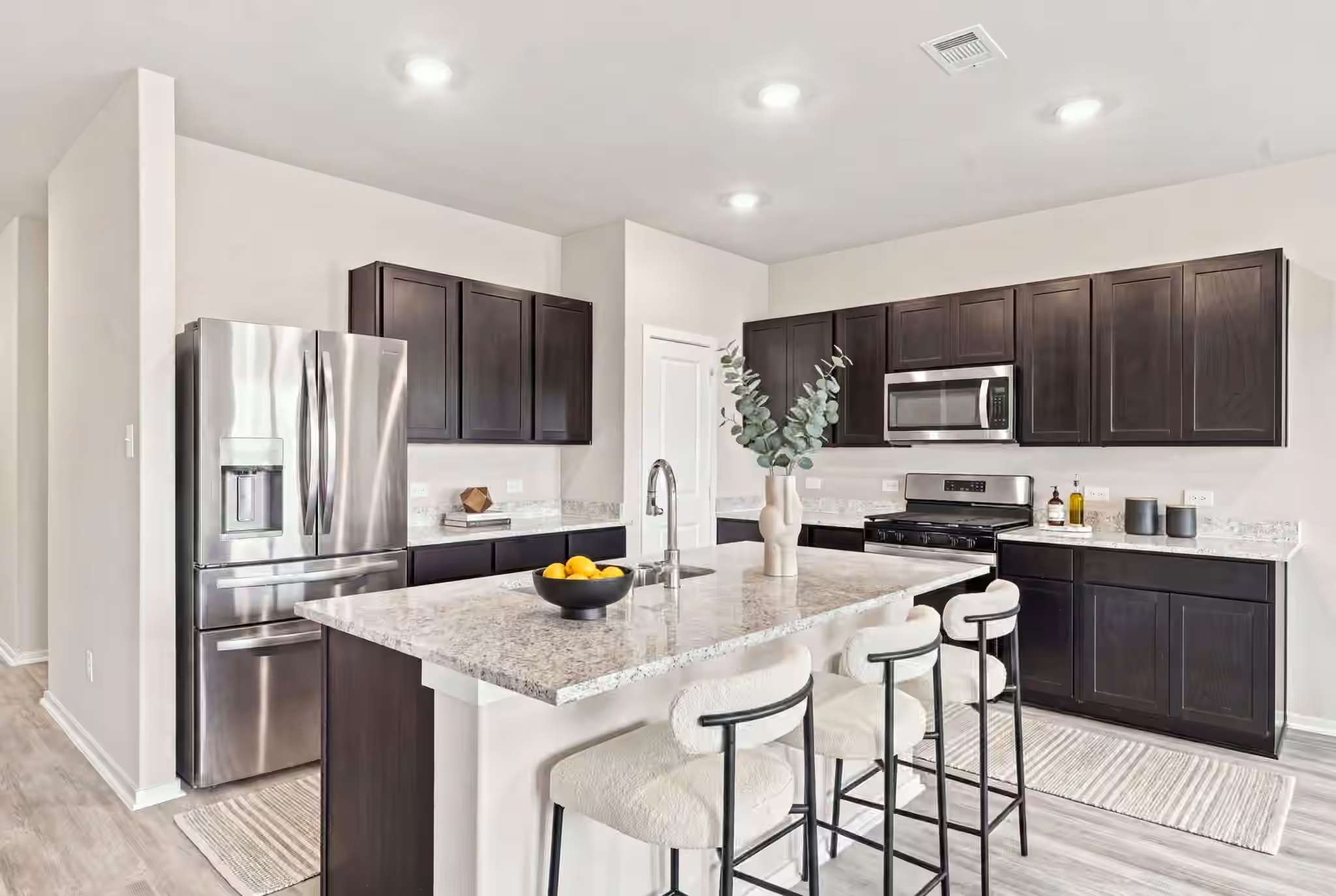 Photo 5 of 6707 Pebble Bluff Court, Cove, TX