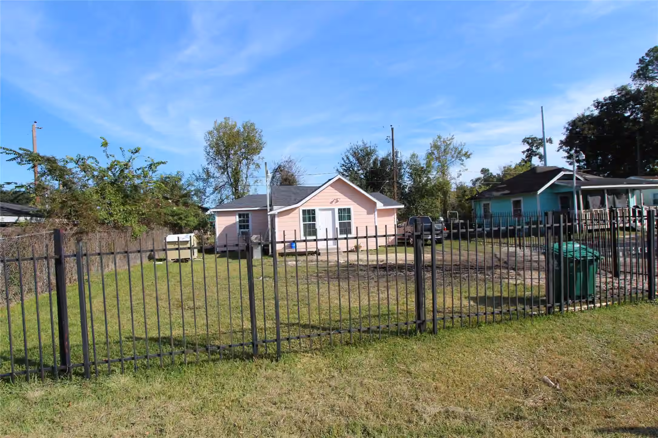 Photo 4 of 7614 West Street, Houston, TX