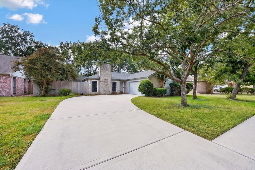 Photo 2 of 12135 Ella Lee Lane, Houston, TX