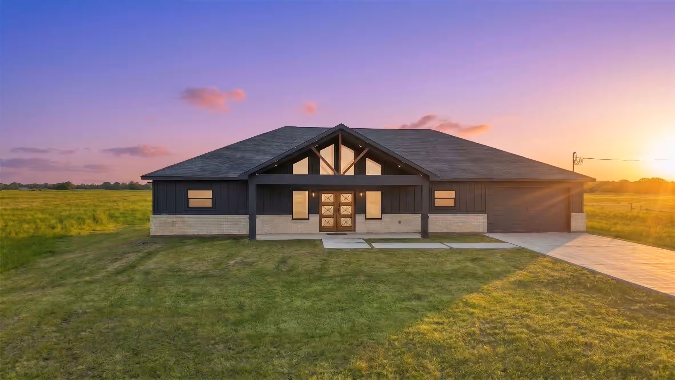 Photo of 619 Chuckwagon Trail, Angleton, TX 77515