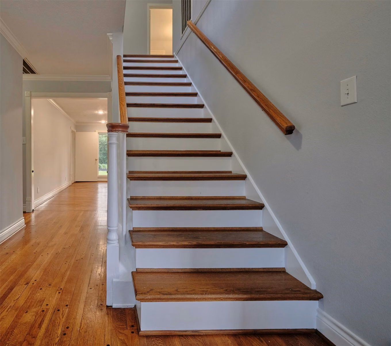 Photo 4 of 13127 Paradise Valley Drive, Houston, TX