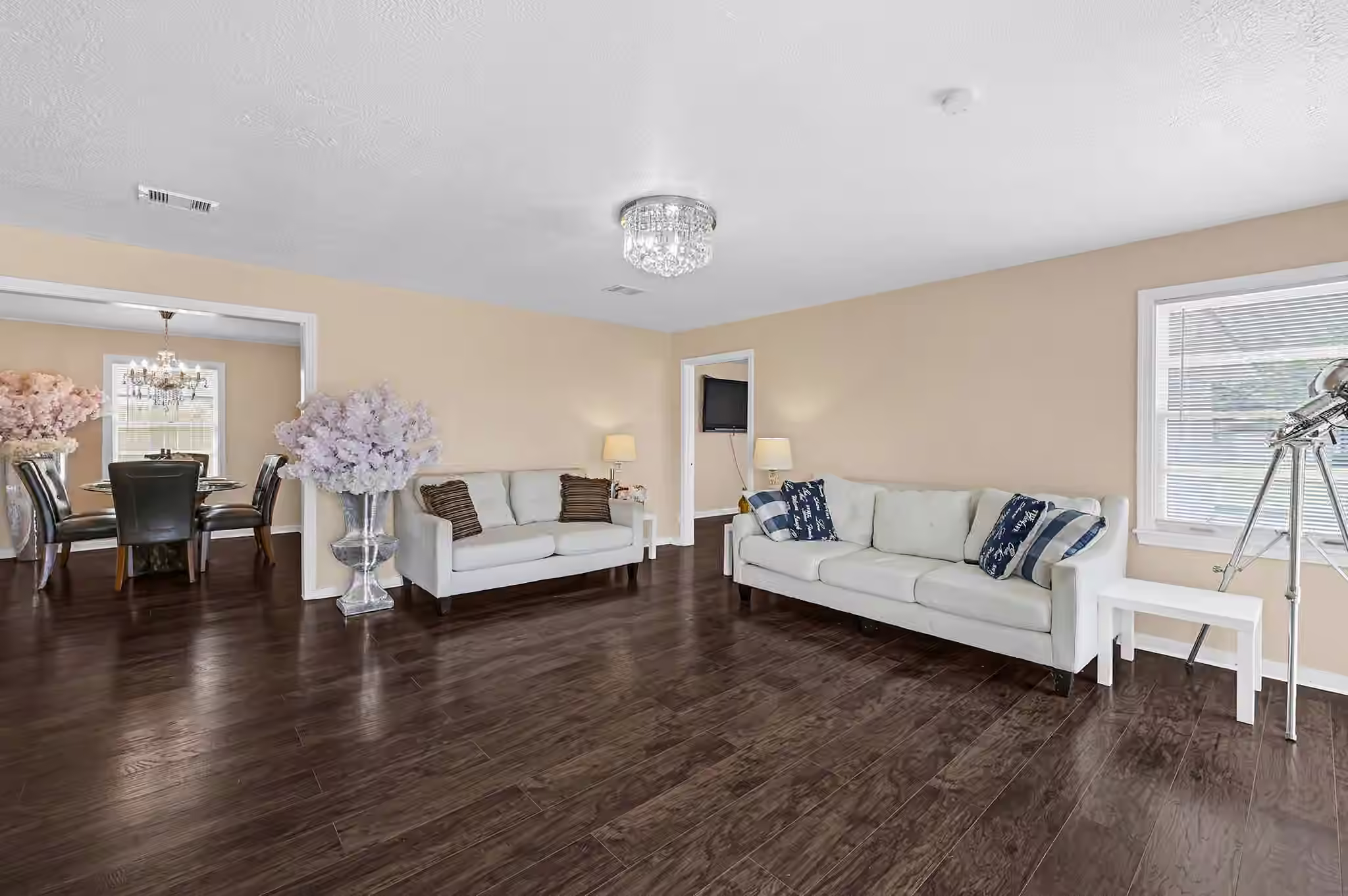 Photo 4 of 1603 5th Avenue N, Houston, TX