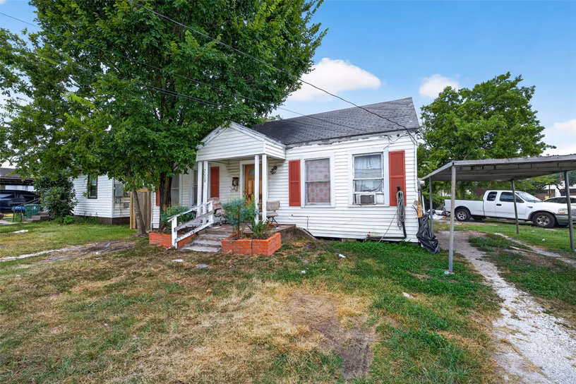 Photo 2 of 7009 Myrtle Street, Houston, TX