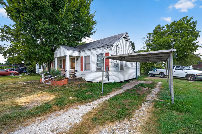 Photo 3 of 7009 Myrtle Street, Houston, TX