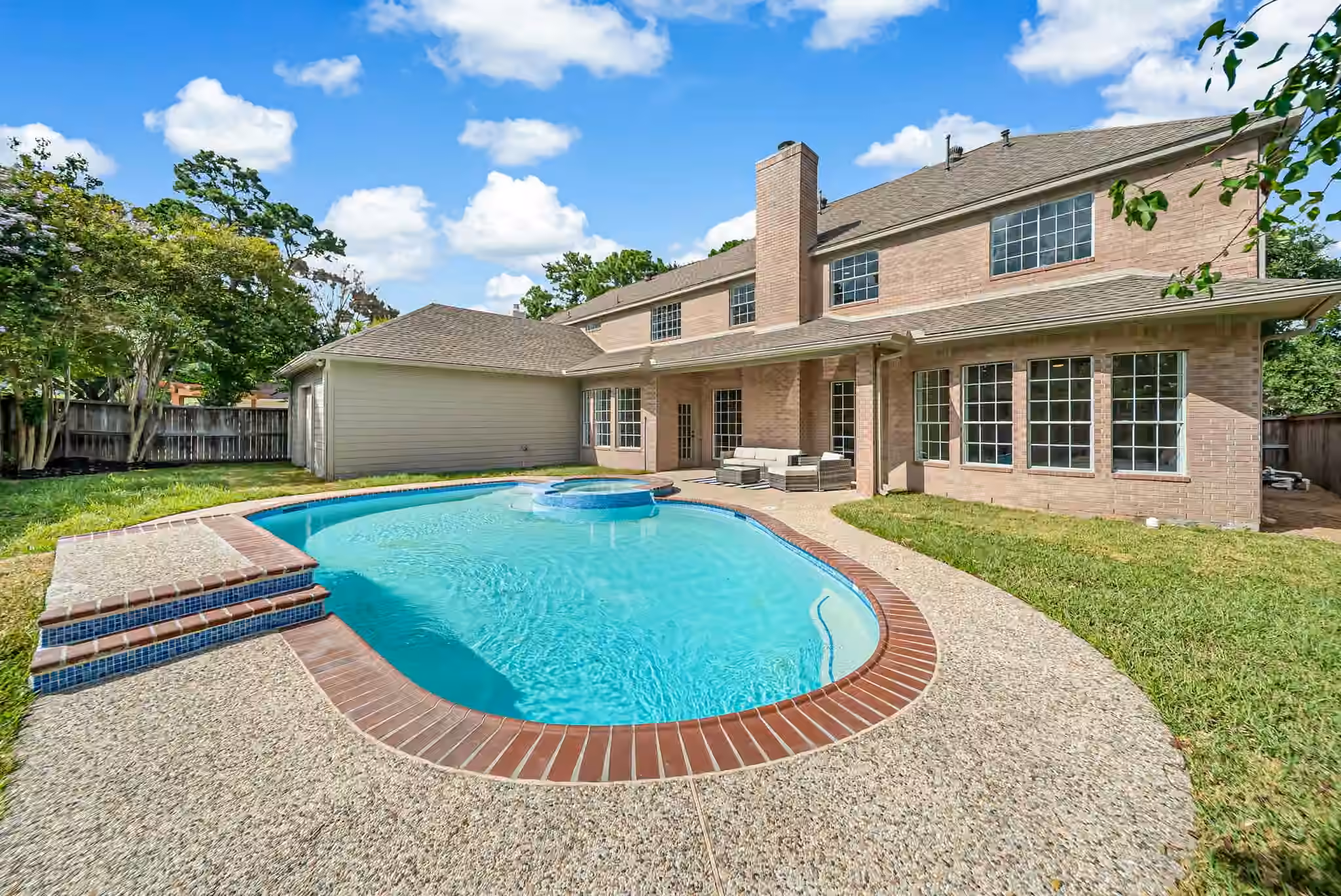 Photo 2 of 17807 Burnt Leaf Lane, Spring, TX