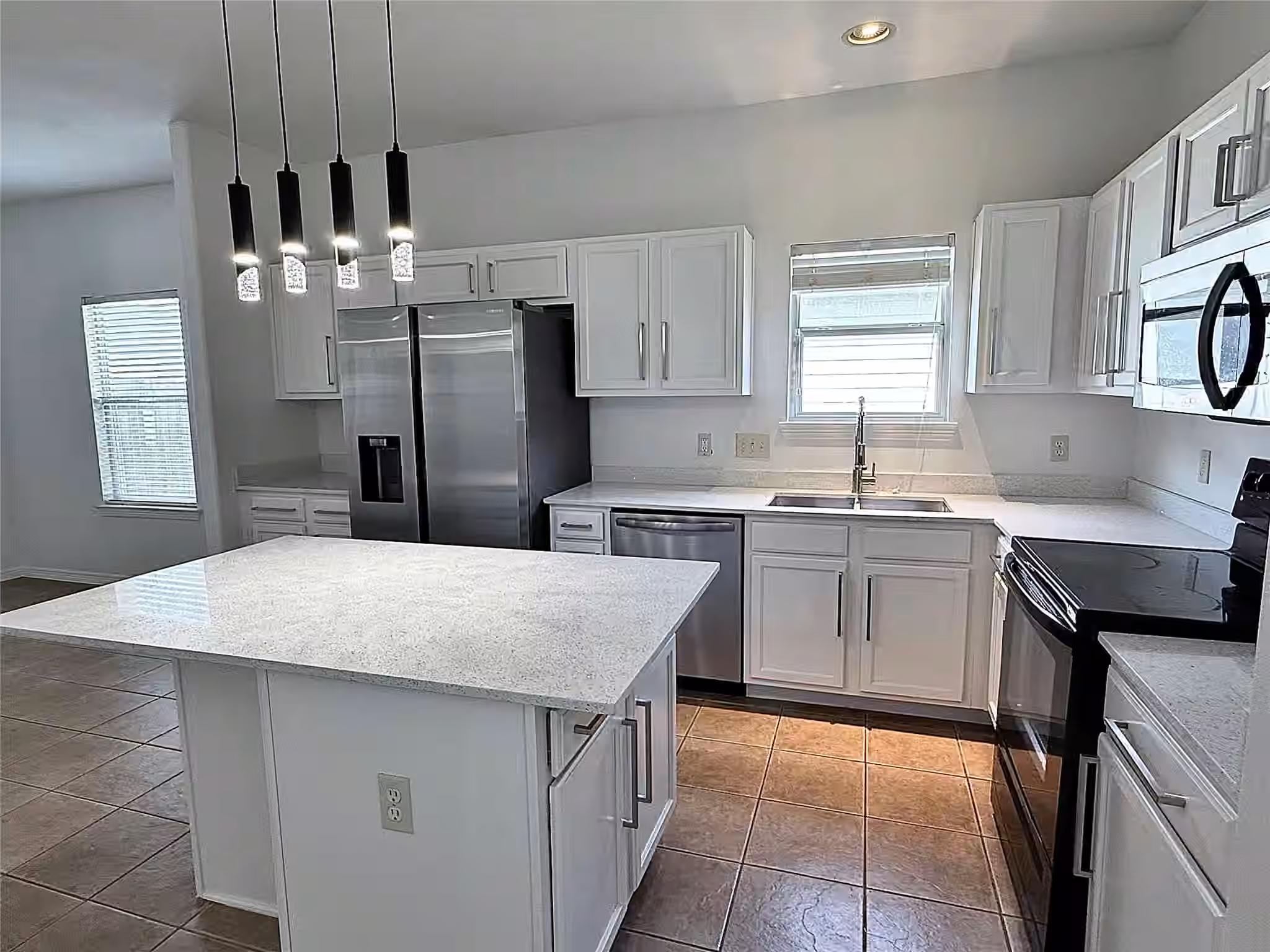 Photo 4 of 10023 Date Meadow Lane, Tomball, TX