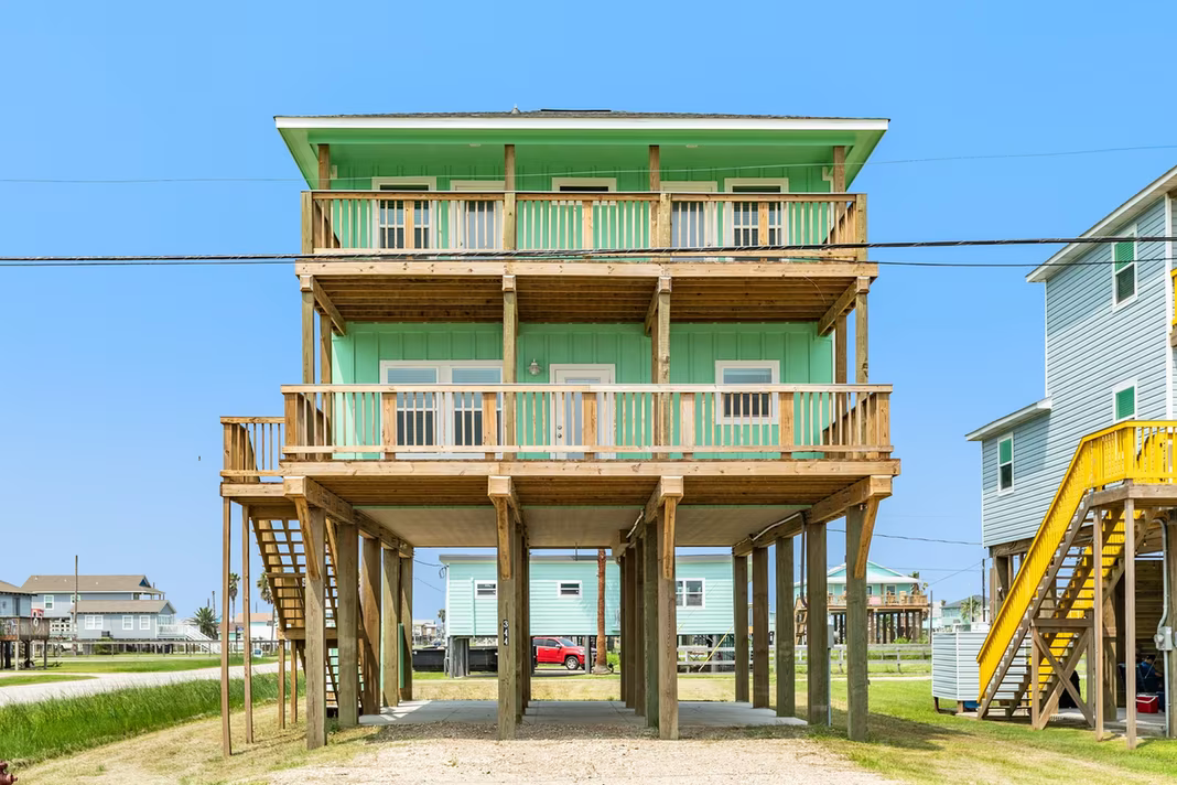 Photo of 344 Thunder Road, Surfside Beach, TX 77541