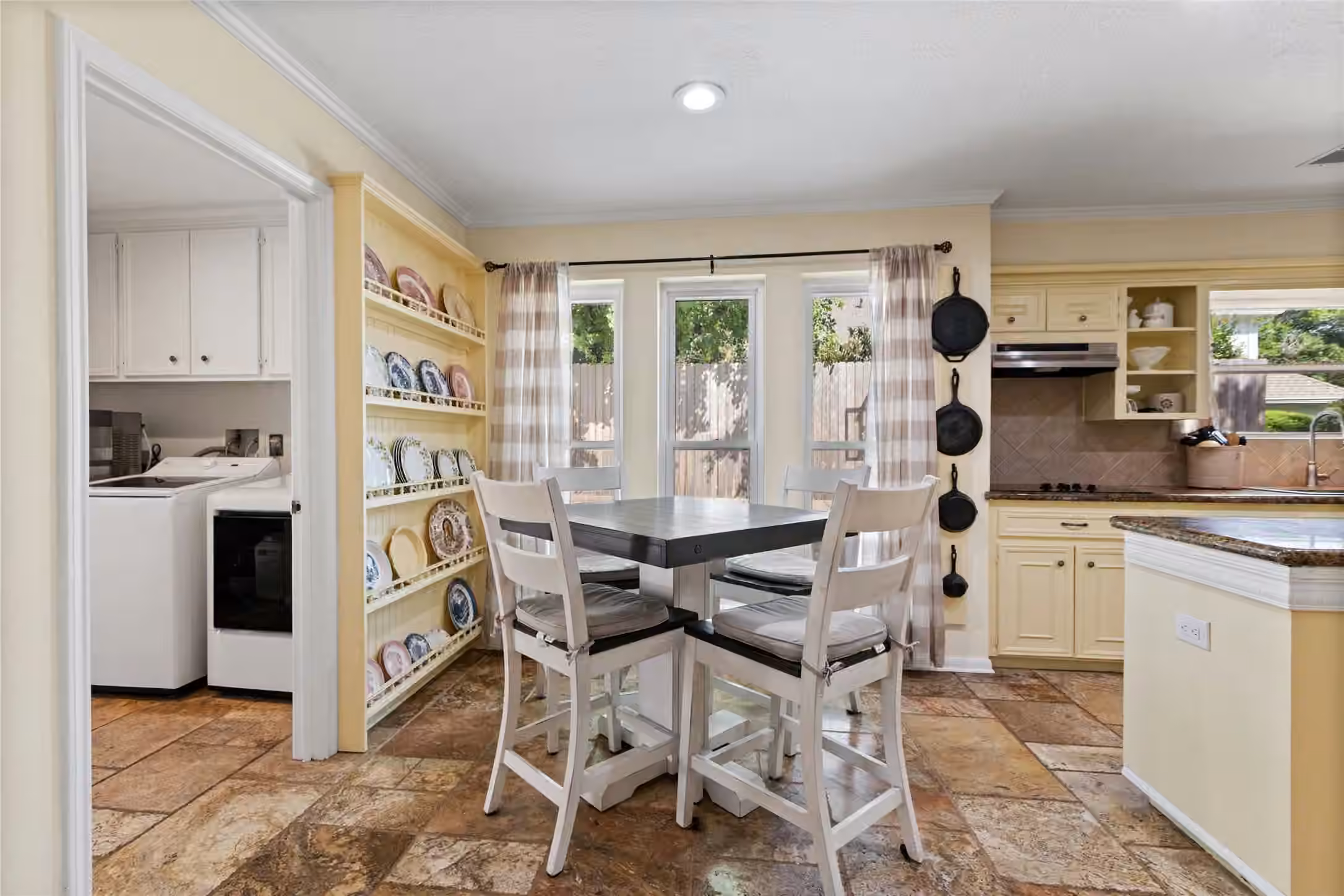 Photo 7 of 1610 Leatherwood Drive, Katy, TX