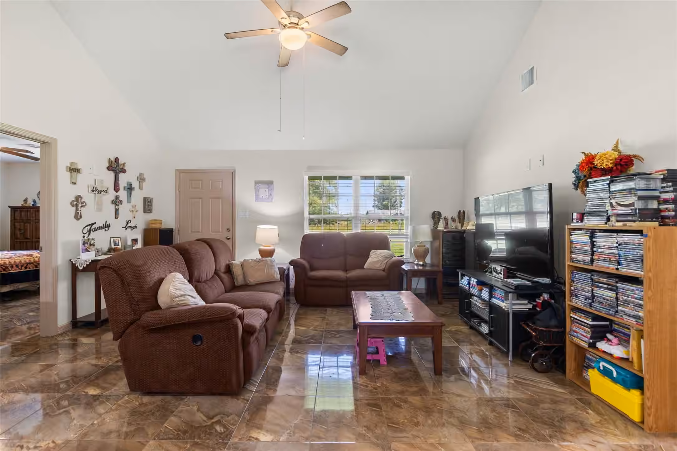 Photo 5 of 1545 County Road 2145, Cleveland, TX