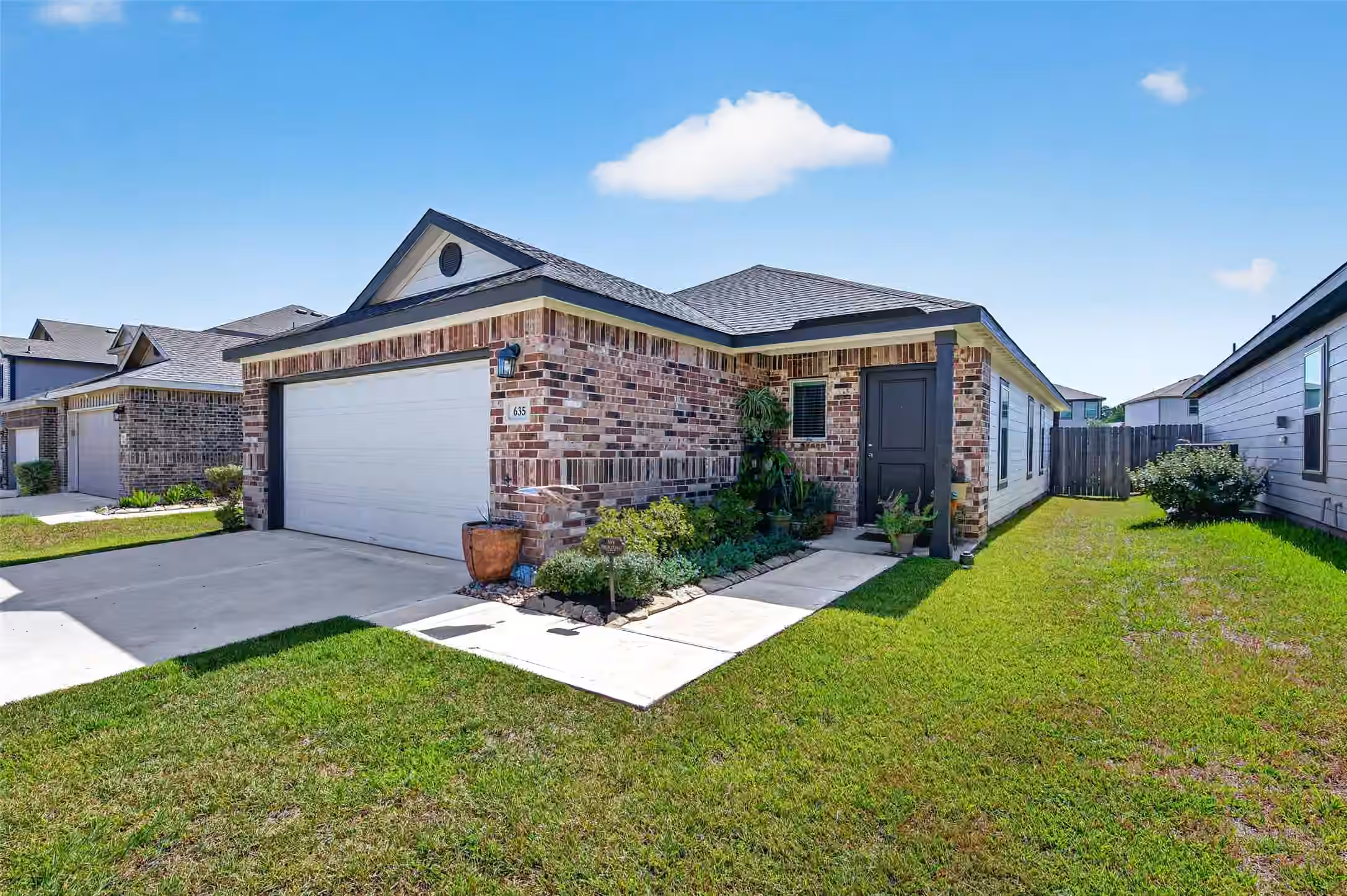 Photo of 635 Levine Court, Montgomery, TX