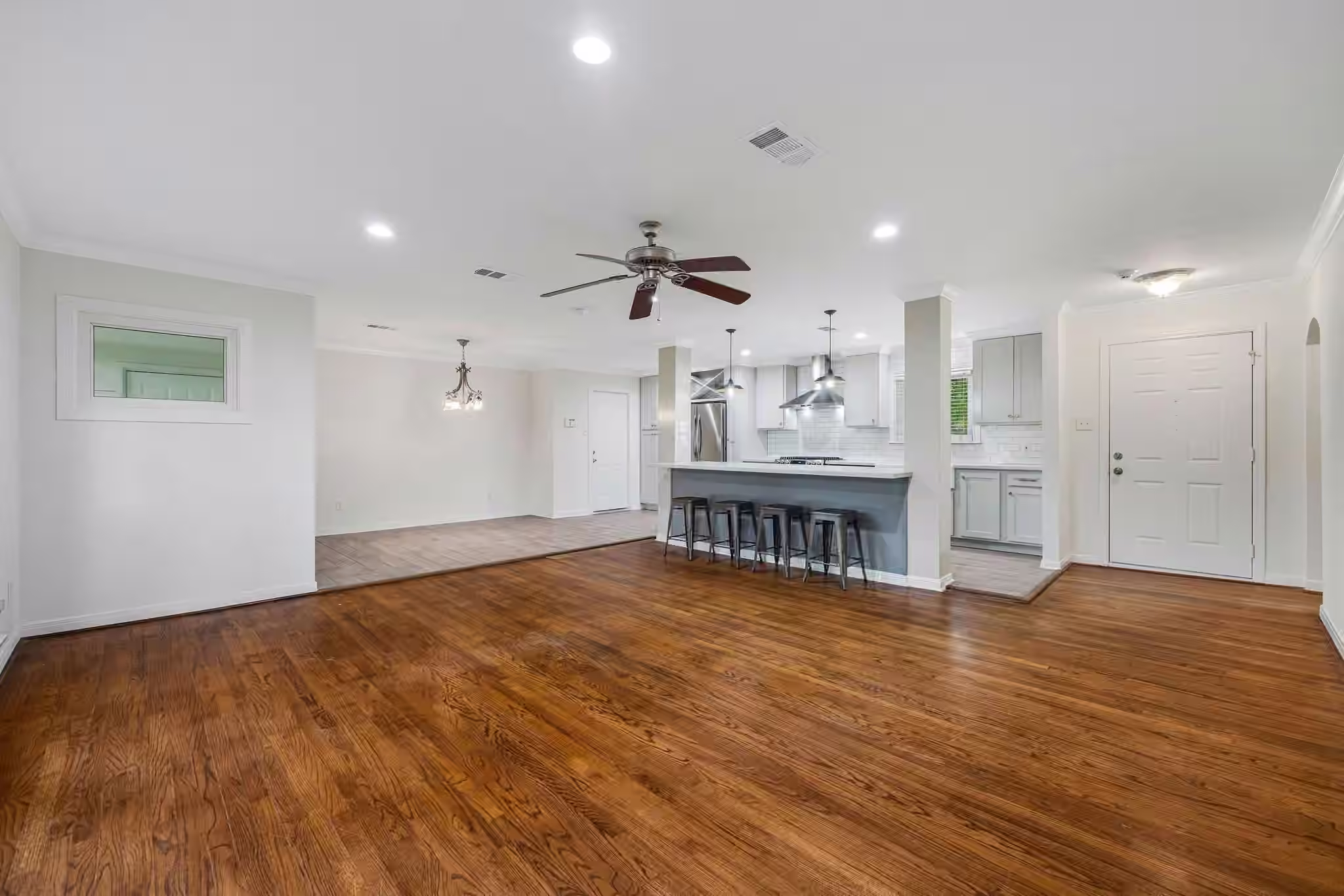 Photo 5 of 6205 Darnell Street, Houston, TX