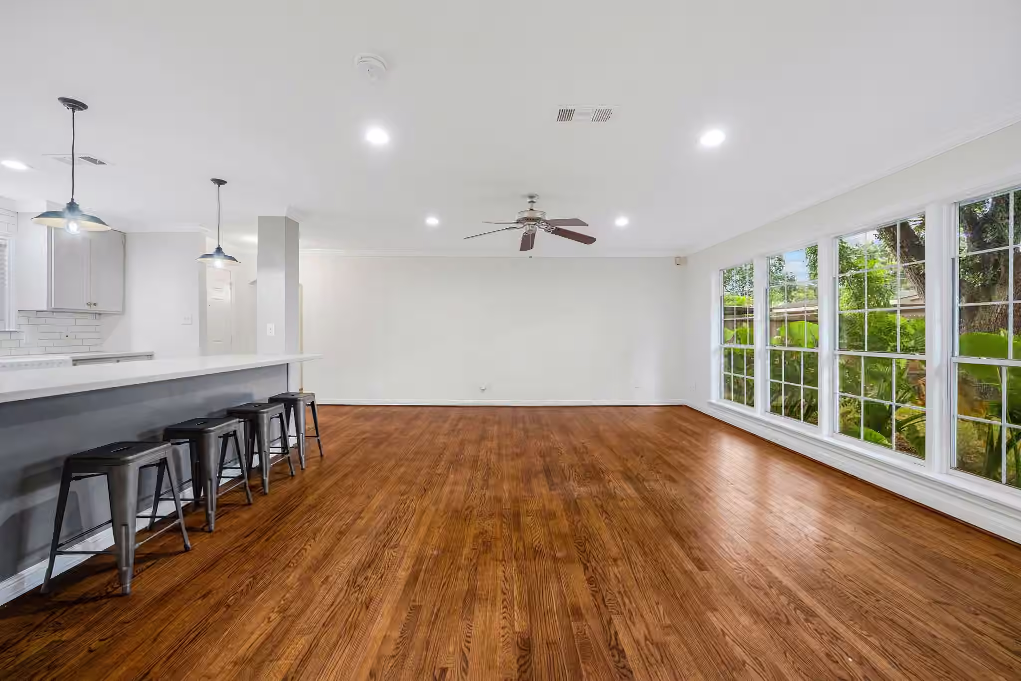 Photo 6 of 6205 Darnell Street, Houston, TX