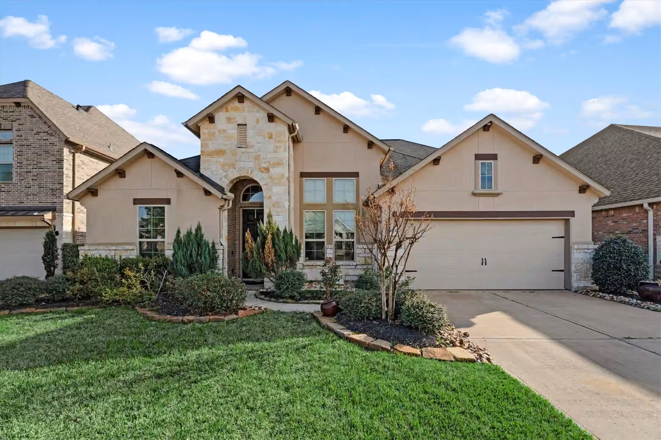 Photo of 20131 Cascading Falls Boulevard, Cypress, TX
