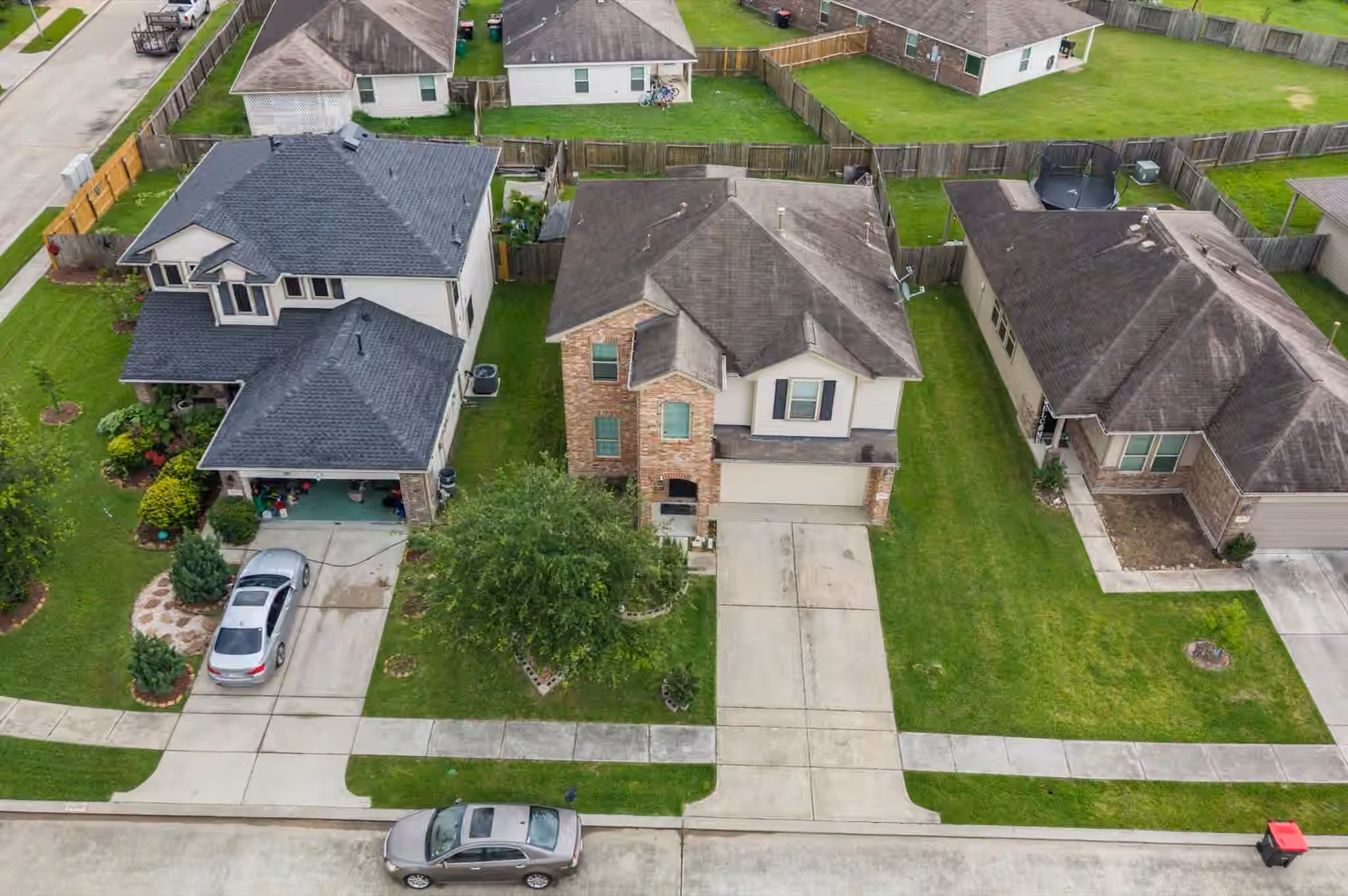 Photo 4 of 2407 Cactus Bend Drive, Humble, TX