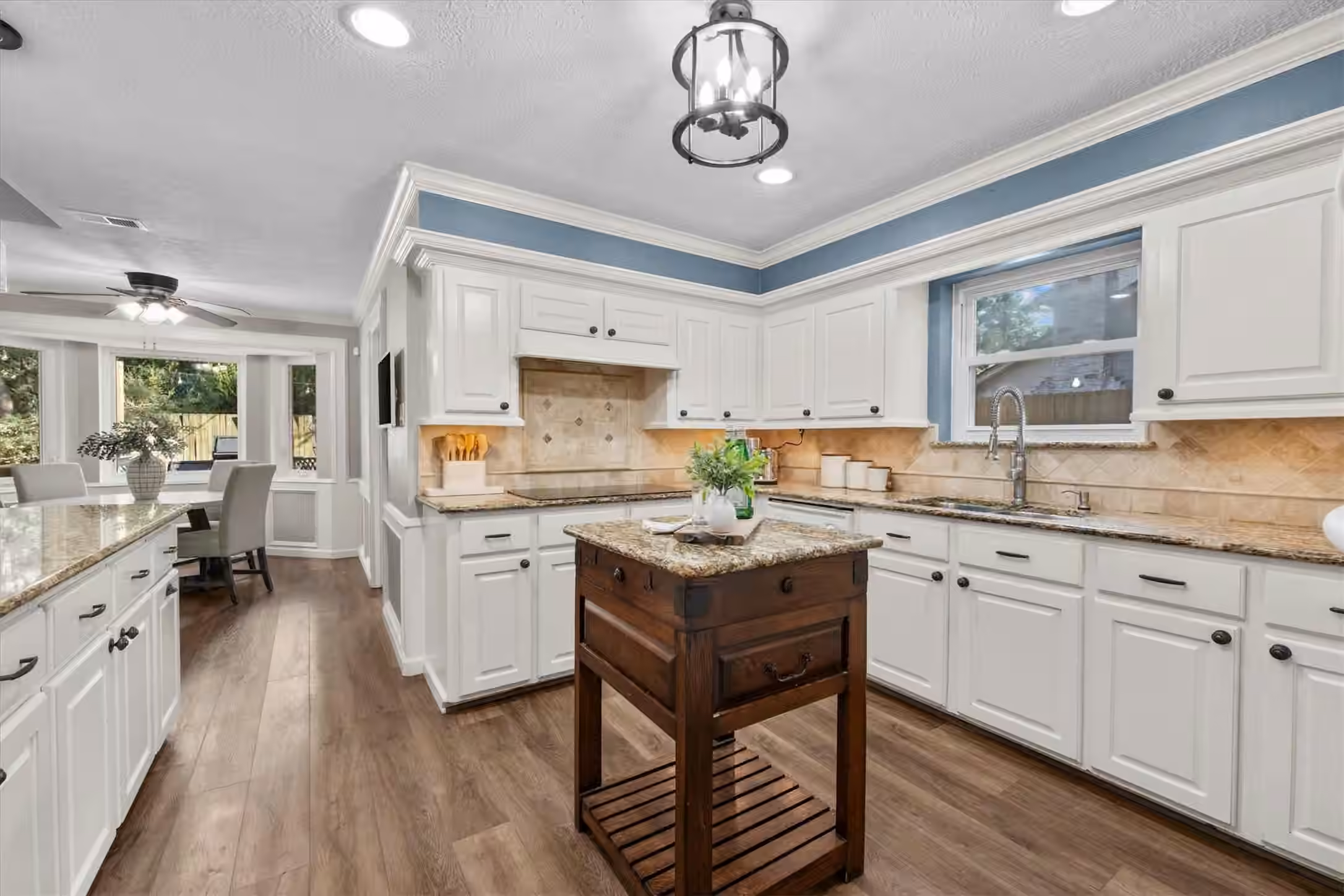 Photo 3 of 9515 Oxted Lane, Spring, TX