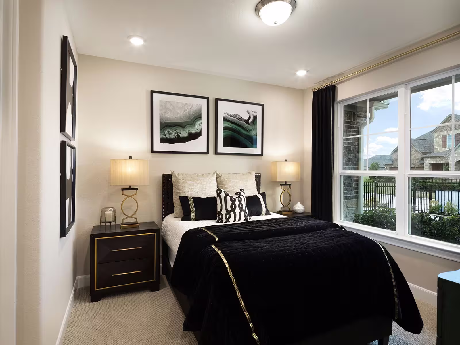 Photo 3 of 5232 Autumn Hills Trail, Pearland, TX
