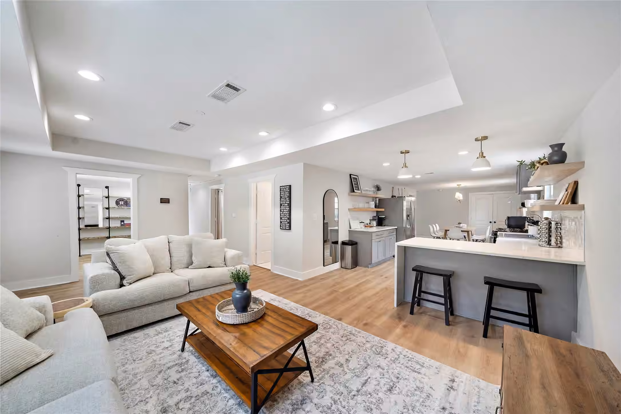 Photo 6 of 1120 W 21st Street, Houston, TX