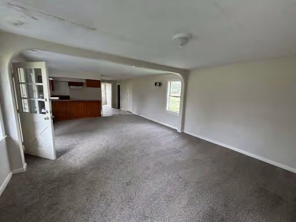 Photo 4 of 15020 S Baylan Street, Santa Fe, TX