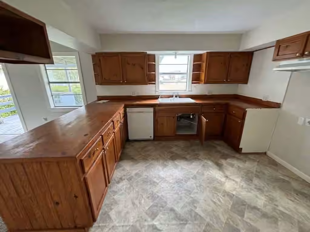 Photo 6 of 15020 S Baylan Street, Santa Fe, TX