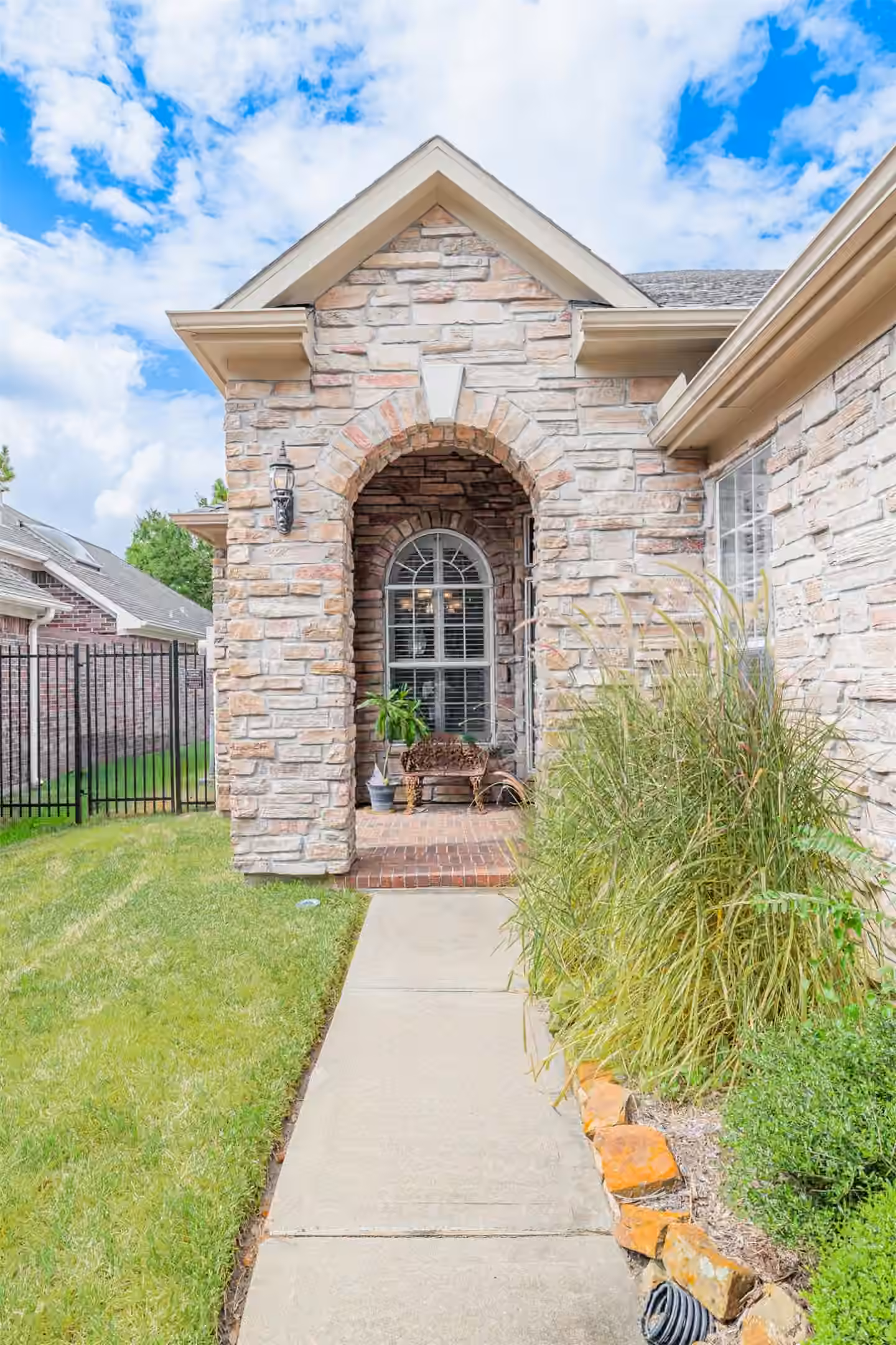 Photo 3 of 5018 Shining Creek Court, Katy, TX