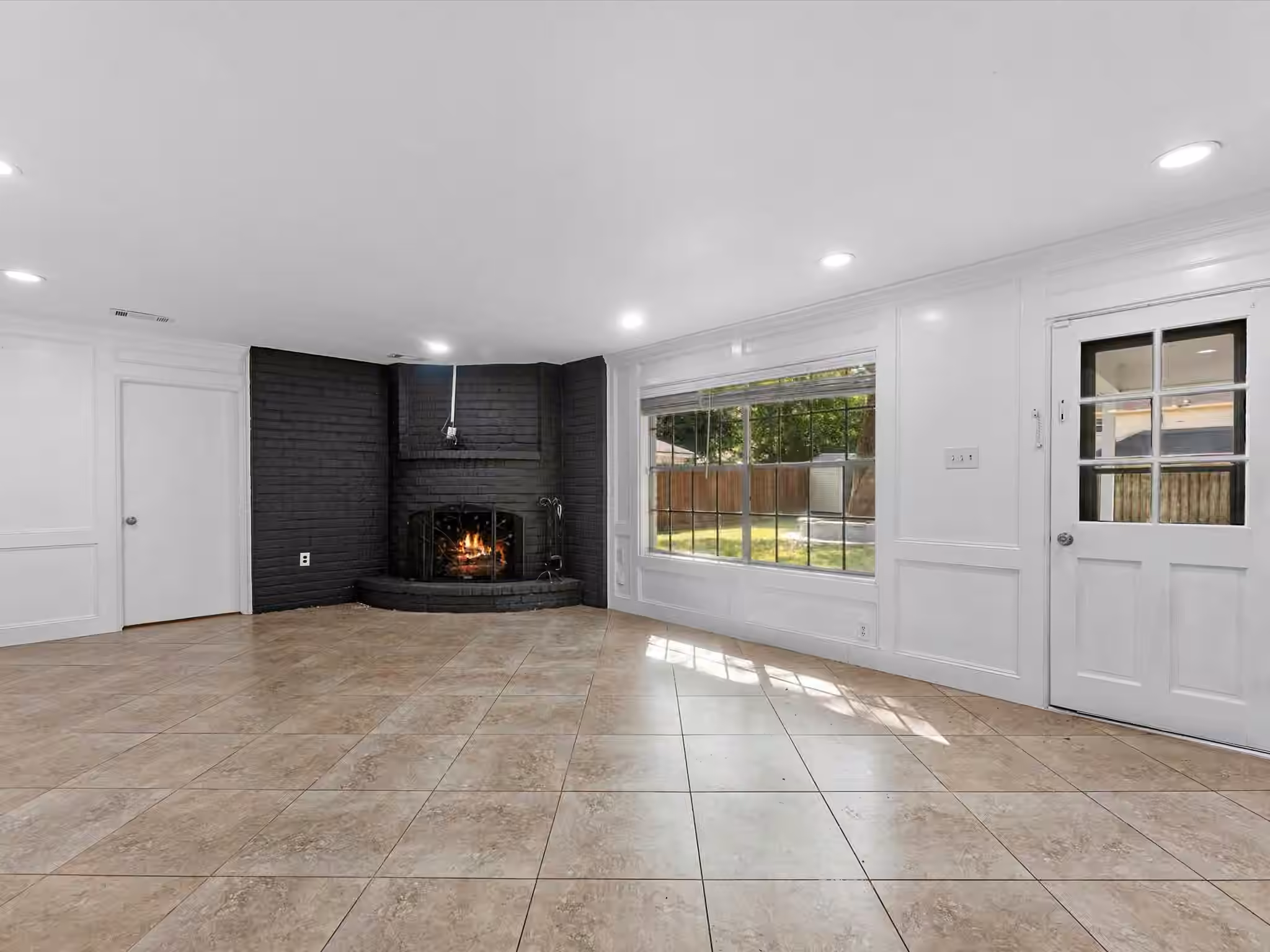Photo 3 of 711 Lodgehill Lane, Houston, TX